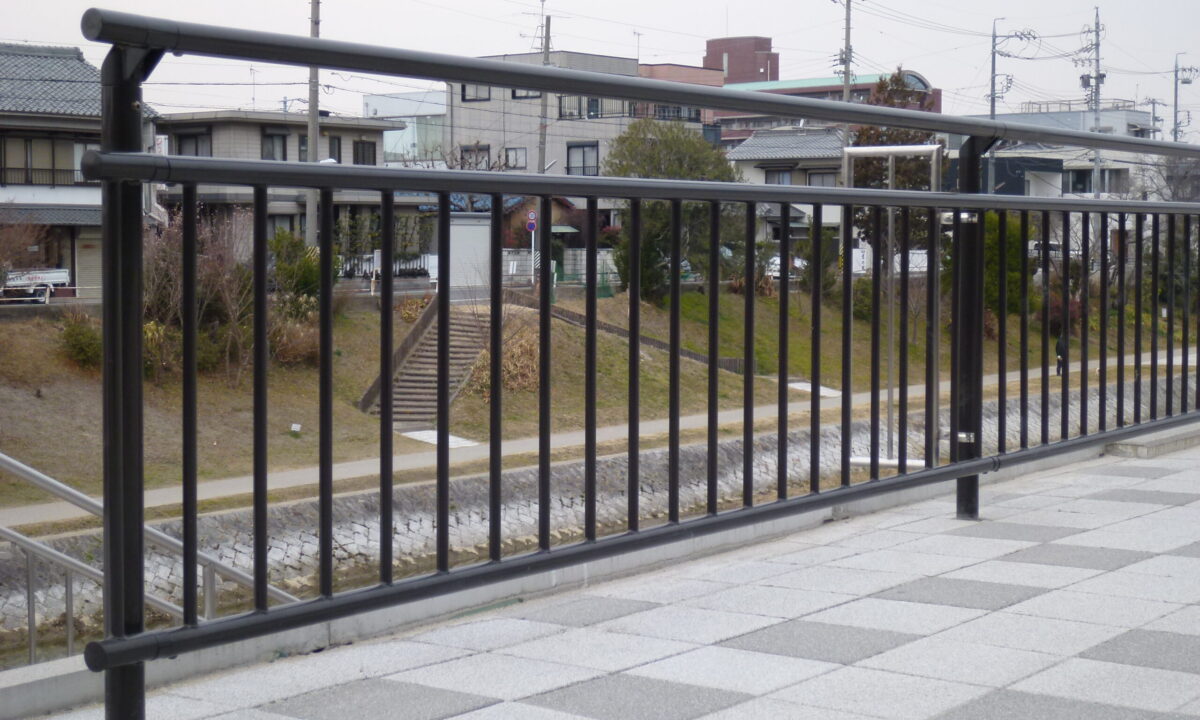 TMS型防護柵 | 日鉄神鋼建材株式会社